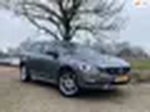 Volvo V60 Cross Country 2.0 D4 Summum Leder + Schuif/dak + Elektr. stoel + Navi + Clima + Cruise n