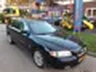 Volvo V70 2.4 140 PK automaat (bj 2005)