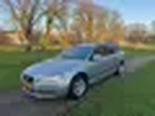 Volvo V70 2.4D automaat-mooie auto-leder-navi