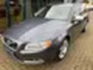 Volvo V70 2.5FT R-Design 230PK Automaat LEER / XENON / PDC / TREKHAAK