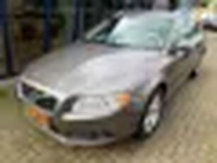 Volvo V70 2.5FT Summum 230PK Automaat LEER / PDC / TREKHAAK