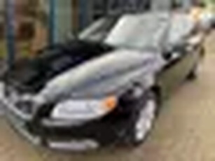 Volvo V70 2.5FT Summum Automaat 230PK LEER / NAVI / TREKHAAK