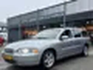 Volvo V70 BWJ 11-2006 2.4 170PK Edition Classic AUTOMAAT LEER CLIMA NAVI TREKHAAK STOELV