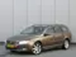 Volvo V70 T4 Nordic+ Leer / Trekhaak / Standkachel / Navi