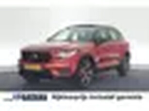 Volvo XC40 1.5 211pk T4 Recharge R-Design Camera Keyless Panoramadak Navigatie