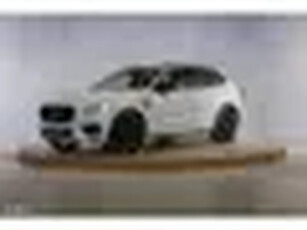 Volvo XC60 2.0 Recharge T8 AWD R-Design Panorama dak Zwenkbare trekhaak Apple carplay Cruise