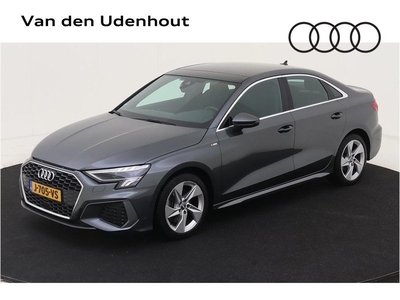 Audi A3 Limousine 35 TFSI 150pk S edition / Panoramadak / Stoelverwarming / DAB+