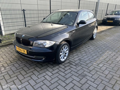 BMW 1-serie 116i Motorschade