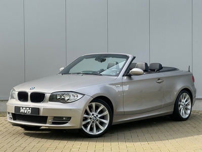 BMW 1-serie Cabrio 118i - Automaat - Leder - Navigatie -