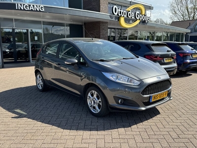 Ford Fiesta 1.0 Style Ultimate / Navigatie / Parkeerhulp V+A / Cruise Control