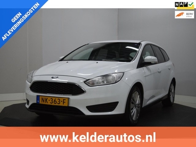 Ford Focus Wagon 1.0 Airco Navi PDC Trekhaak MOTOR