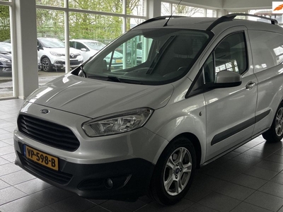 Ford Transit Courier 1.5 TDCI Trend Navi Camera Pdc L.m