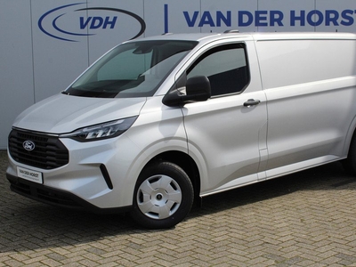 Ford Transit Custom 320 2.0-136pk TDCI L2H1 ´Trend´. Overtuig u van de rijkwaliteiten van dit nieuwe model Ford Transit Custom. Camera, LED koplampen, Cruise Control, Aut. Airco, Navigatie by Apple / Android, Voorraam verwarmd, Metallic lak et