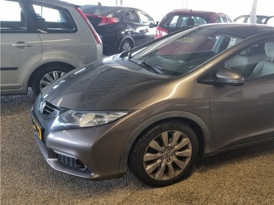 Honda Civic 1.8 Sport Leer