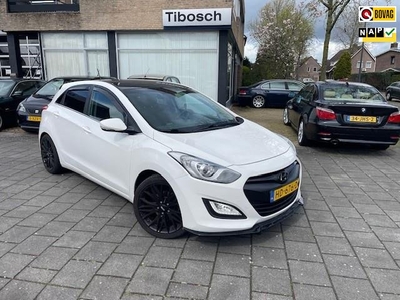 Hyundai I30 1.6 GDI i-Motion Plus, achteruitrijcamera, Navi, LMV