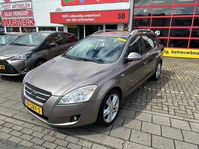 Kia Cee'd Sporty Wagon 1.6 X-ecutive AUTOMAAT