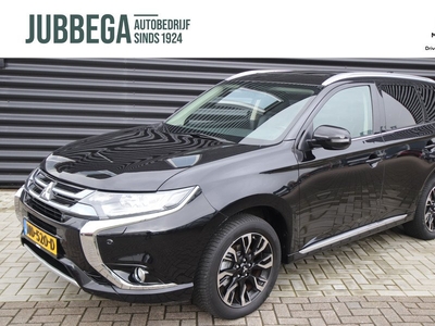 Mitsubishi Outlander 2.0 PHEV Executive Edition Trekhaak, Open dak