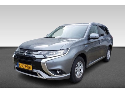 Mitsubishi Outlander 2.4 PHEV Pure (bj 2020, automaat)