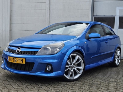 Opel Astra GTC 2.0 T OPC /Dealer Onderhouden/Origineel NL/240pk!