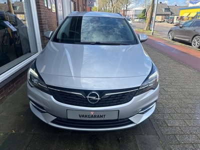 Opel Astra Sports Tourer 1.2 Edition ruime stationwagon met trekhaak cruiscontrol,navigatie