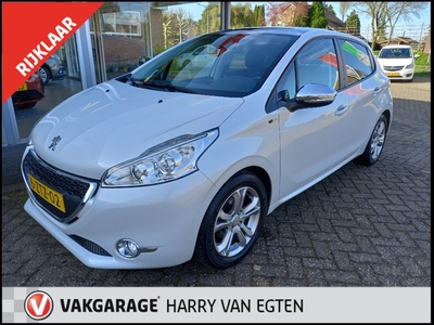 Peugeot 208 1.2 PureTech Style Pack Plus 82 Pk Panoramadak