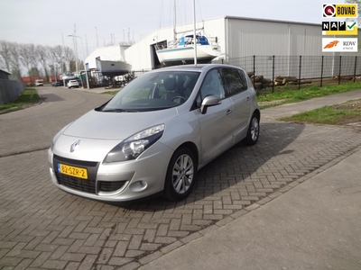 Renault Scénic 1.4 TCE Parisienne