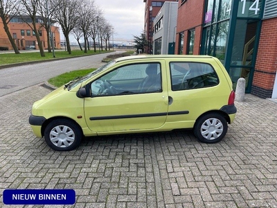 Renault Twingo 1.2 Comfort | APK TM 09/01/2025 | | KM 218055 NAP EL.RAMEN + EL.SPIEGELS + RADIO / CD SPELER BELLEN IS SNELLER TEL 0639780421