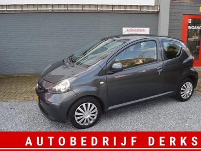 Toyota Aygo 1.0-12V Stuurbekrachtiging Jaar APK Garantie