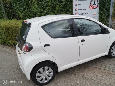 Toyota Aygo 1.0 VVT-i Access met orginel km stand