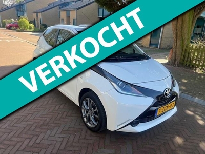 Toyota Aygo Tweede eigenaar / 89.000 NAP / Camera / Zeer mooie auto