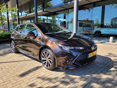 Toyota Corolla 1.8 Hybrid Business Plus l Navigatie l Airco