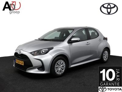 Toyota Yaris 1.0 VVT-i Active Trekhaak Navigatie