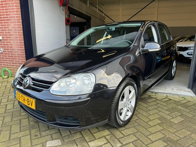 Volkswagen Golf 2.0 FSI Comfortline Business