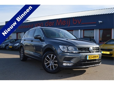 Volkswagen Tiguan 1.4 TSI Connected Series , TREKHAAK , PANORAMADAK , NAVI , A UITRIJ CAM , CLIMATR , PDC V+A ,