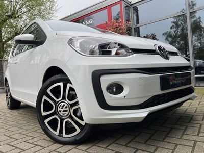 Volkswagen up! 1.0 75PK! 5 DEURS *!* NAVI/ 17 INCH/ CRUISE/ STOELVERWARMING *!*