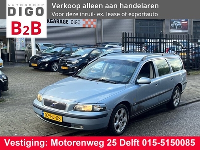 Volvo V70 2.4 COMFORTLINE Bestemd voor handelaren en