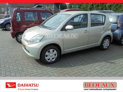 Daihatsu Sirion 1.3 Aut. Prestige bij Daihatsu dealer, met 12 maanden Bovag garantie !