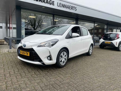 Toyota Yaris 1.5 Hybrid Active Rijklaarprijs / 12 mnd garantie