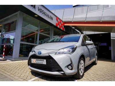 Toyota Yaris 1.5 Hybrid Dynamic Navi Camera sensoren