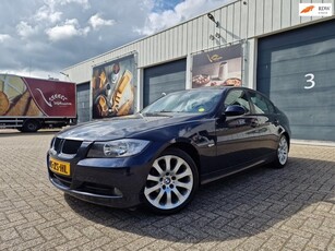 BMW 3-serie 320i Executive PANO NAVI PSENSOR CRUISE 2 X