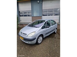 Citroën Xsara Picasso 1.8i-16V Différence2