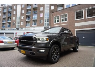 Dodge Ram 1500 5.7 V8 4x4 Crew Cab Laramie LUCHTVERING PANO