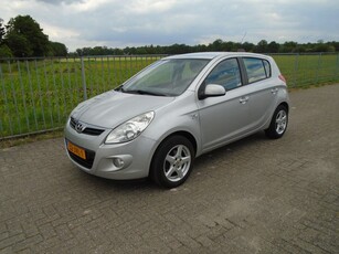 Hyundai i20 1.2i Business Edition ECC AFN TRHAAK (bj 2009)