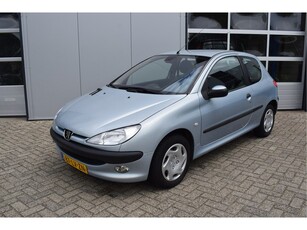 Peugeot 206 1.4 Gentry *Climate Control - Centrale