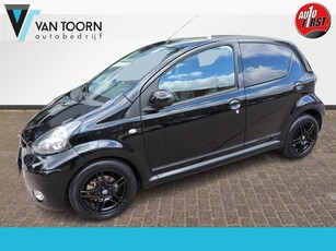 Toyota Aygo 1.0 VVT-i Dynamic. Airco, mooie nette sportieve