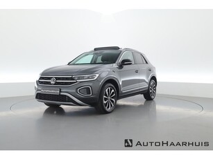 Volkswagen T-Roc 1.5 TSI Style 150pk DSG Pano IQ. Light