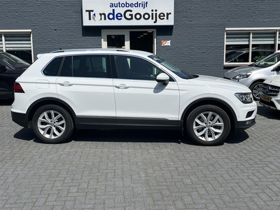 Volkswagen Tiguan 2.0 TSi DSG 4Motion 190 PK | EL. TREKHAAK | STANDKACHEL | CAMERA |