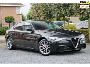 Alfa Romeo Giulia 2.0T Super 200 PK Aut. Adaptive Lane