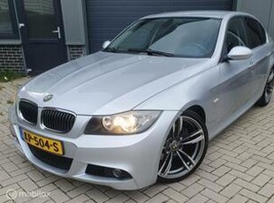 BMW 3-SERIE 330i/ M-PAKKET/ AUTOMAAT/ AIRCO/