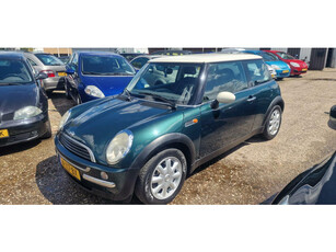 Mini Mini 1.6 One Salt????€1399,-????recent nieuwe koppling gehad